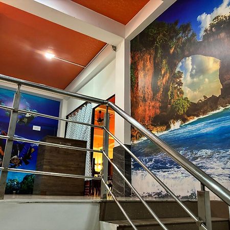 The Tamarind Tree Hotel & Restaurant Shadipur エクステリア 写真