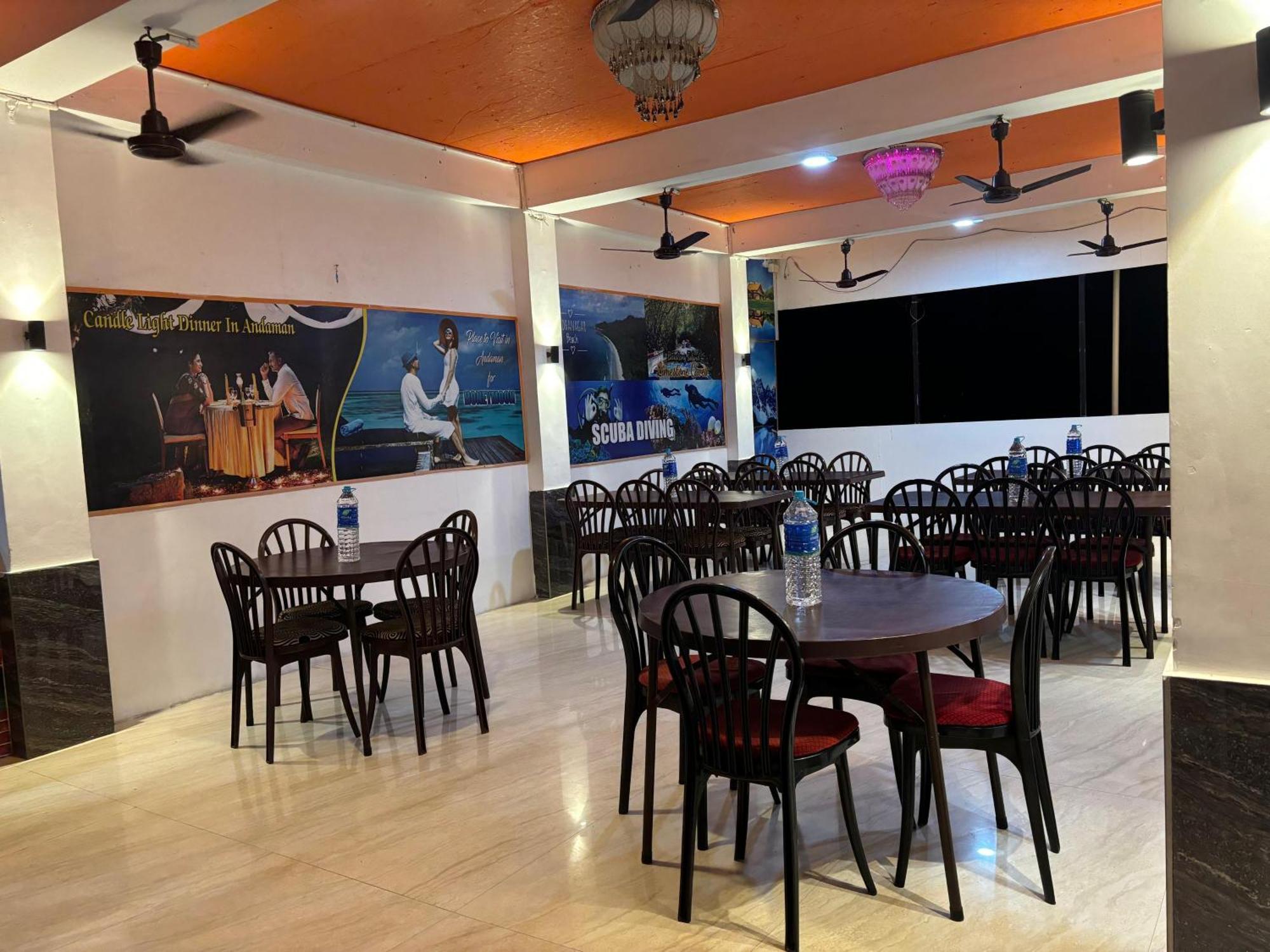 The Tamarind Tree Hotel & Restaurant Shadipur エクステリア 写真