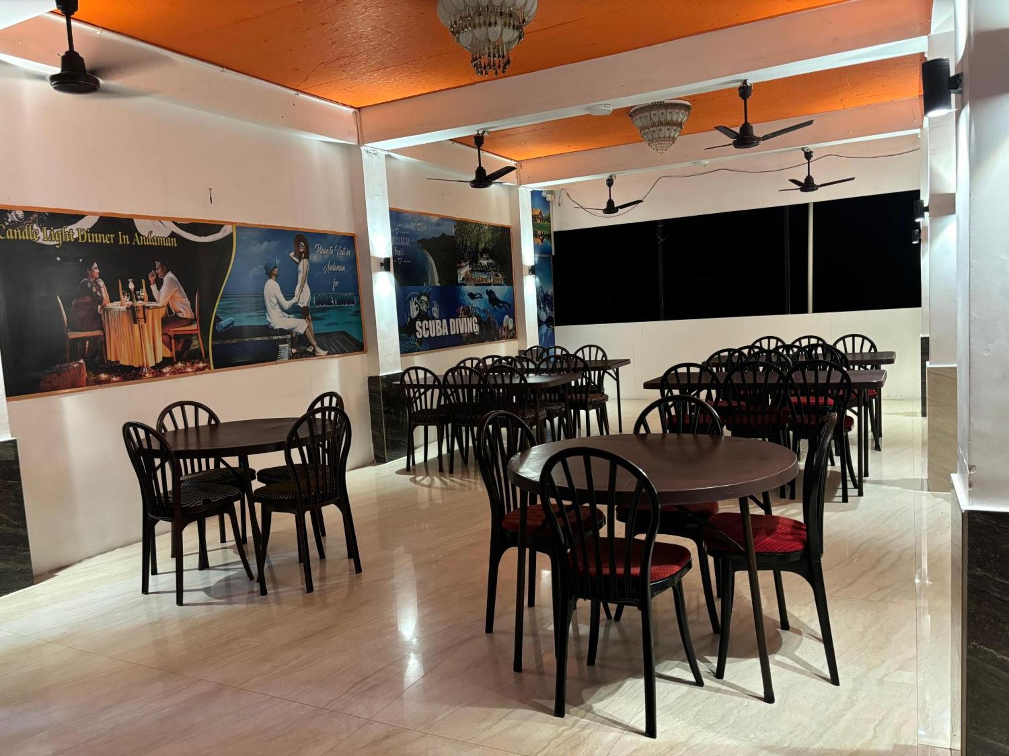 The Tamarind Tree Hotel & Restaurant Shadipur エクステリア 写真